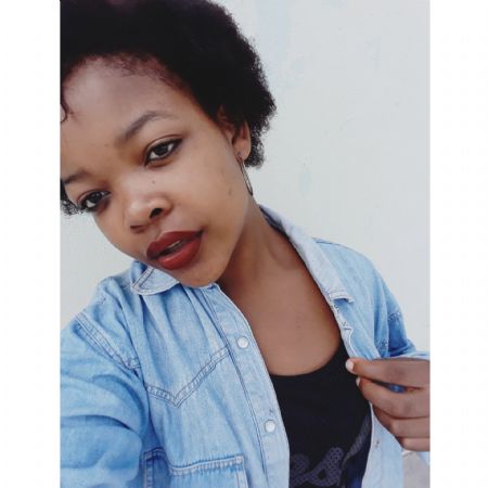 Dineo - ID: 143177
