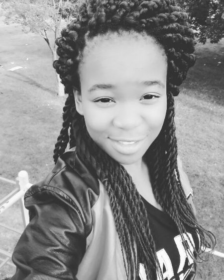 Esihle - ID: 153061 - 413272