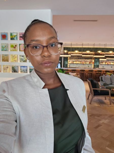 Zintle - ID: 160546