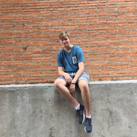 Reinhard - ID: 181122