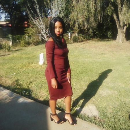 Mbalenhle - ID: 221638