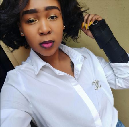 Dineo - ID: 246147