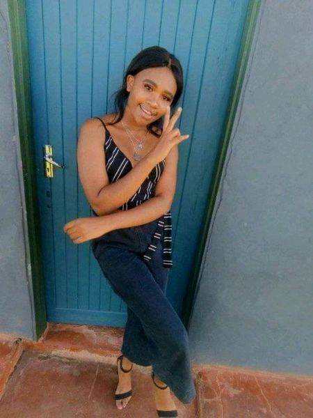 Nelisiwe - ID: 26713