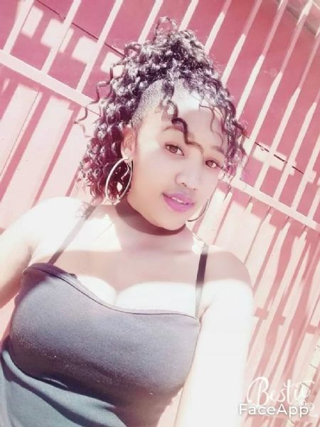 Lebohang - ID: 274360