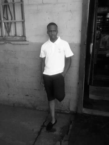 sphiwe - ID: 30620 - 258568