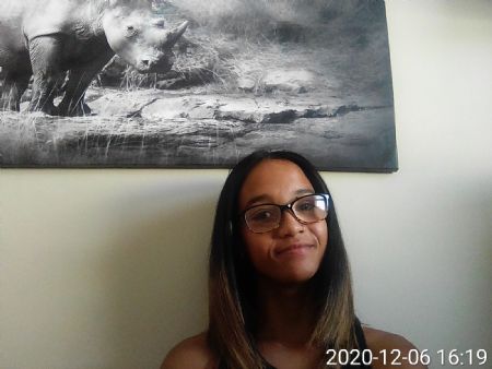 Gabriela - ID: 306497