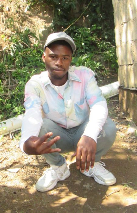 Mxolisi - ID: 327926