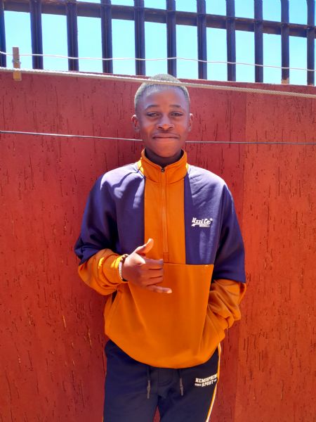 Luthando - ID: 353608