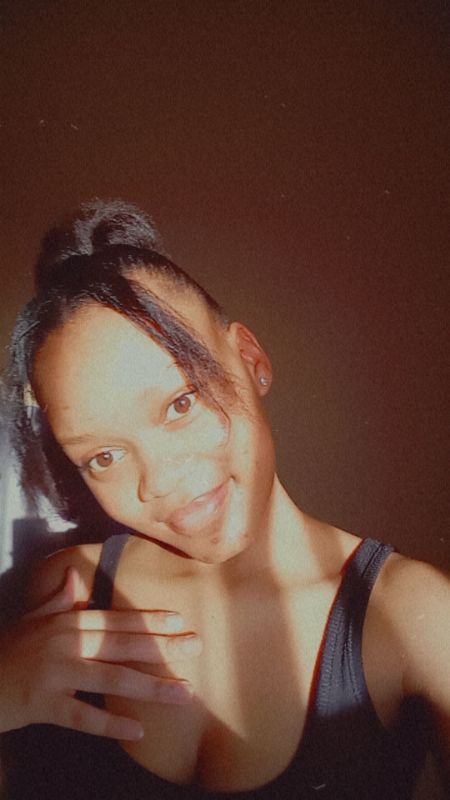 Kelebogile - ID: 354330