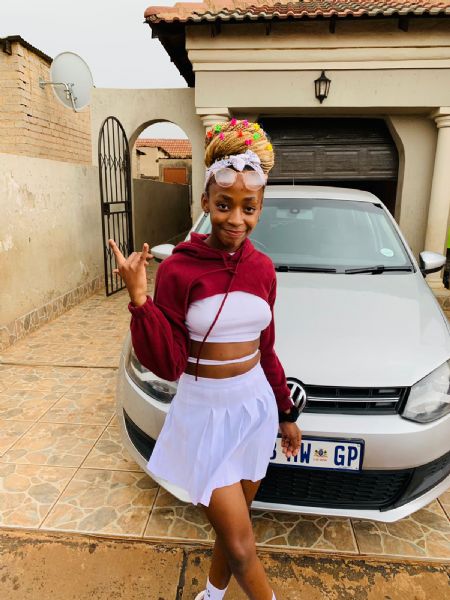 Hlelo - ID: 354439