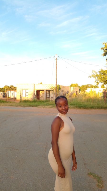 Relebohile - ID: 357623 - 676866