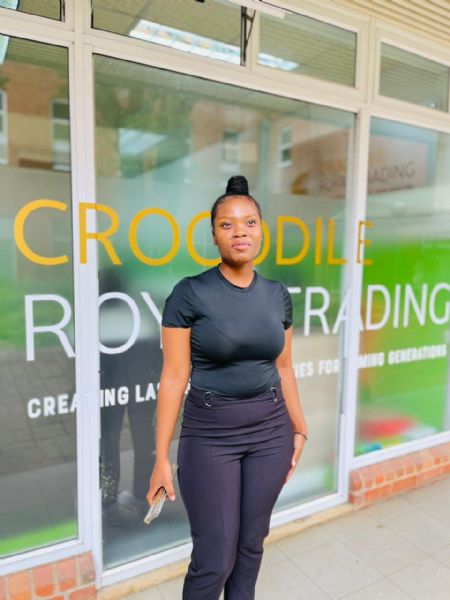 Minenhle - ID: 359144