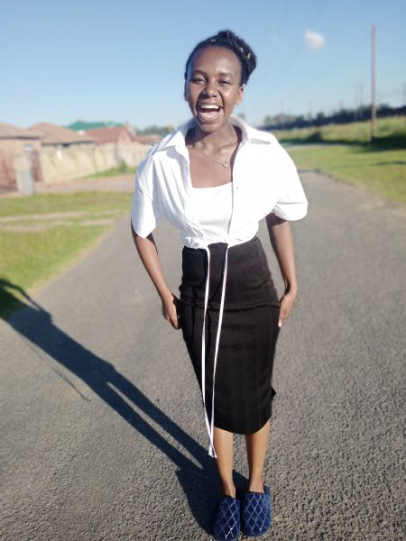 Sphesihle - ID: 359967