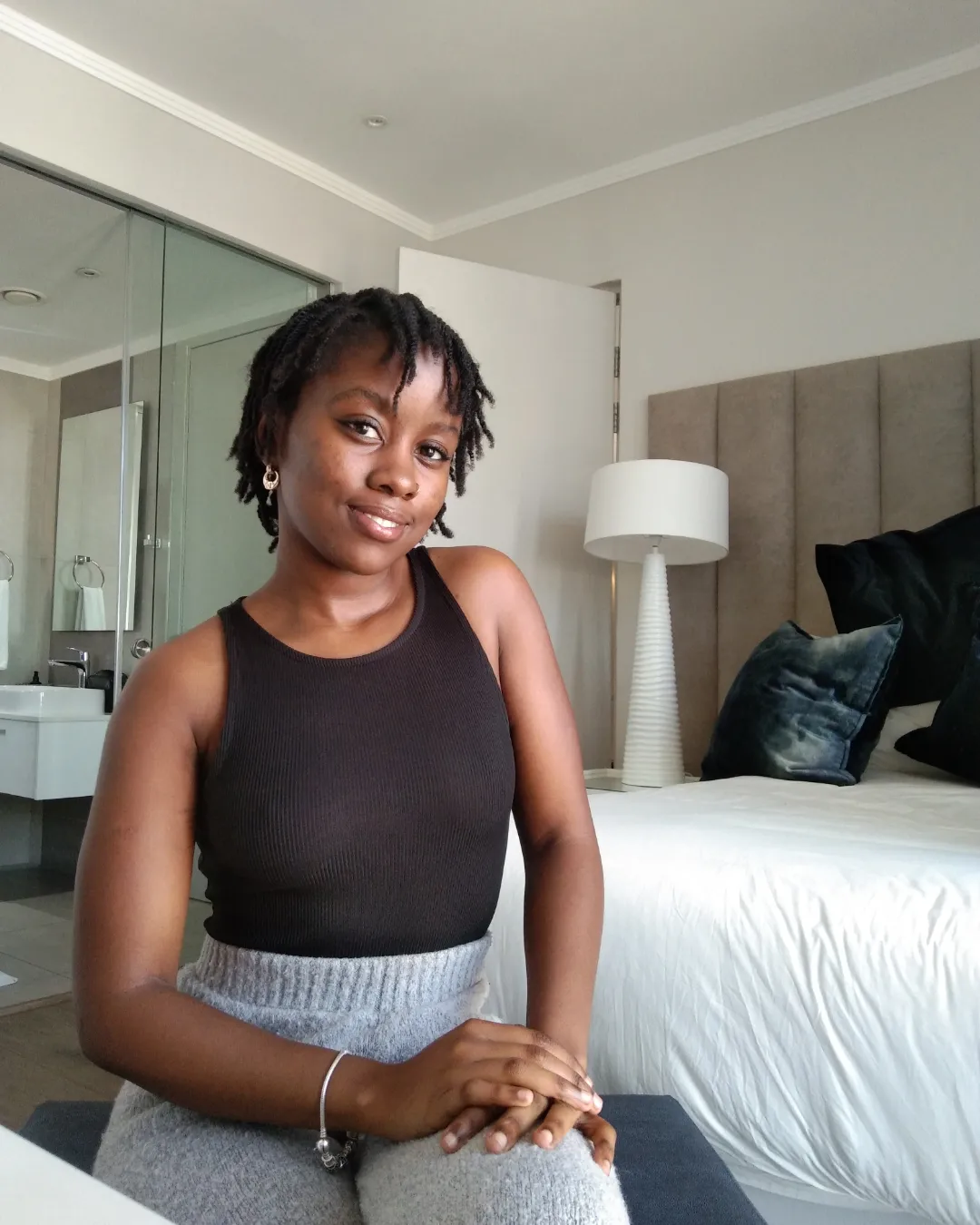 Nothando - ID: 366250 - 688984