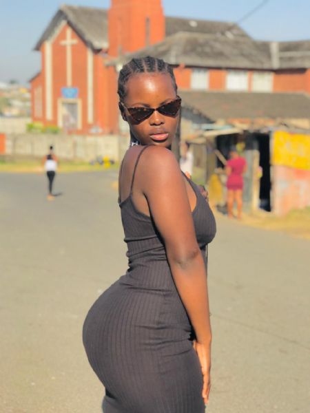 Amahle Mandy - ID: 373275 - 698191