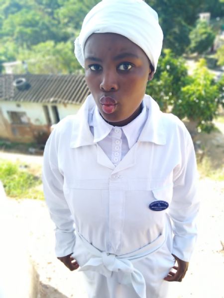 Amahle Mandy - ID: 373275 - 698192