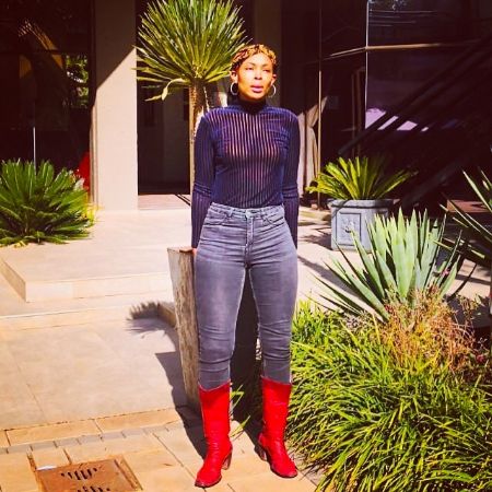 Phindi - ID: 373404 - 698388