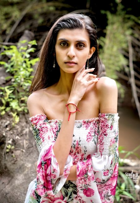 Karina - ID: 379915 - 705304