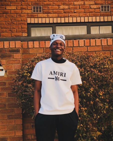 Akhona - ID: 383398