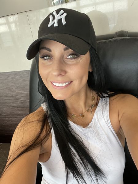 Kelly - ID: 388773