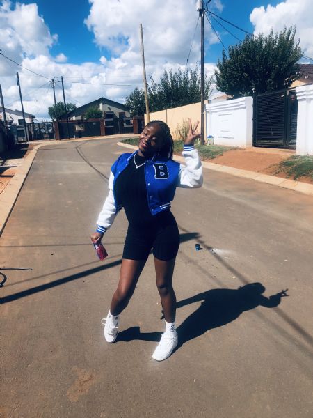 Nomalungelo  - ID: 390173
