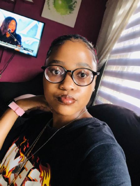 Nolwandle  - ID: 406884