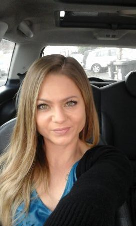 Sandra - ID: 47017