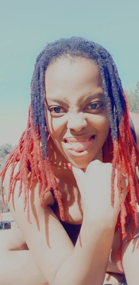 Thokozile Naseema - ID: 567810 - 809849