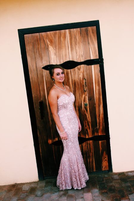 Jonelle - ID: 57950