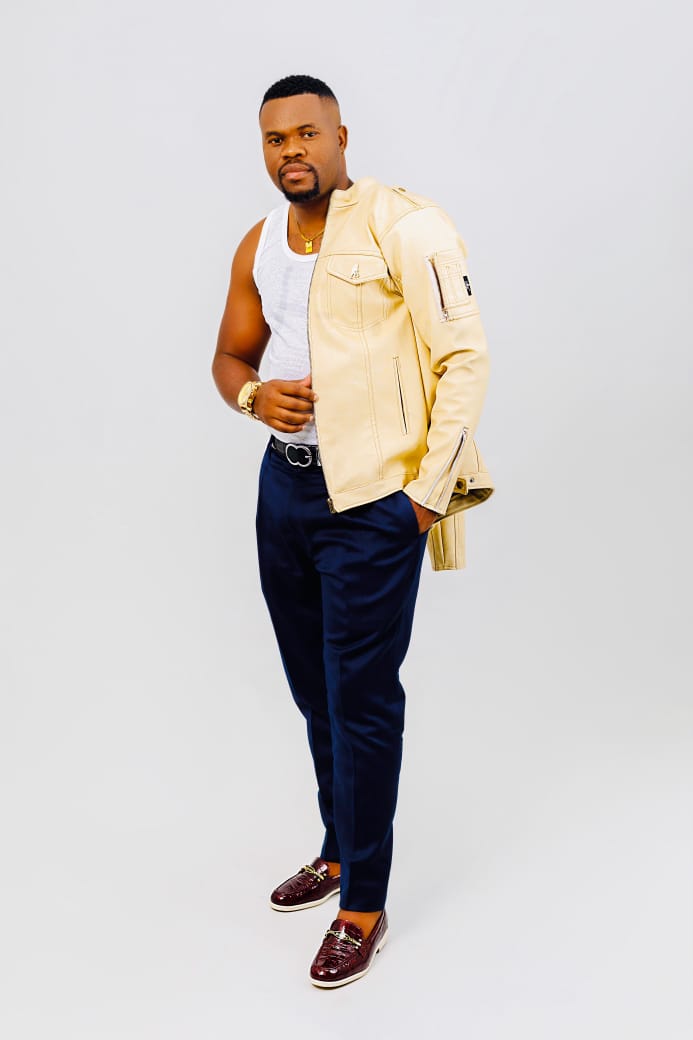 Syethemba Mandla - ID: 582943 - 826724