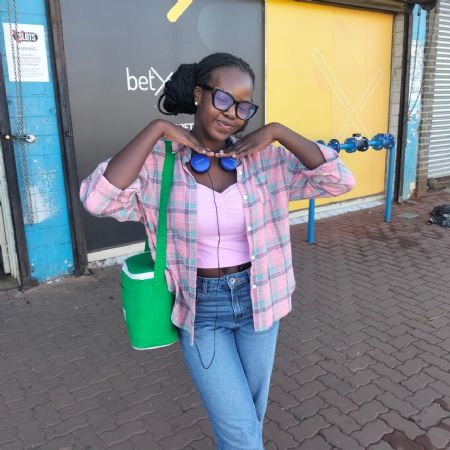 Aisha Vimbiso - ID: 584333 - 829373