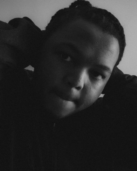 Lihle - ID: 584422