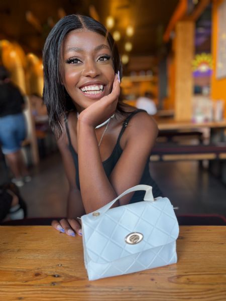 Mosa Angela - ID: 600370 - 847303