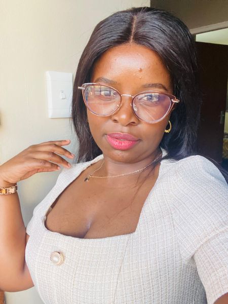 Kelebogile - ID: 603572 - 850926