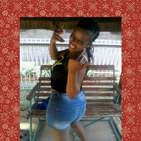 Ayanda - ID: 68127
