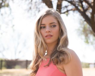Janel - ID: 69141 - 300259