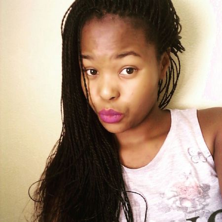 Elihle - ID: 69729