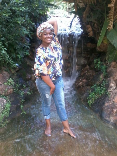 Phindile - ID: 76712