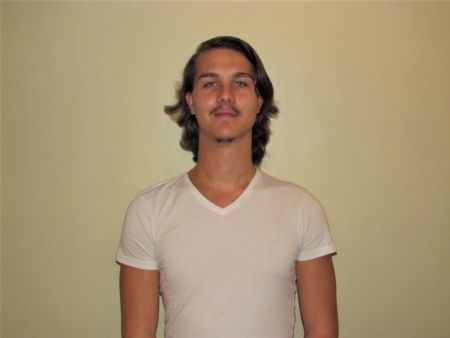 Daniel - ID: 82122