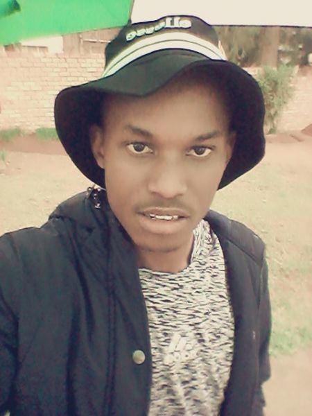 nhlakanipho - ID: 93906