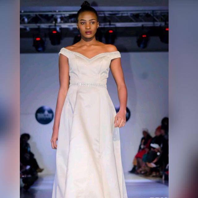 tshegofatso - ID: 96575 - 336134